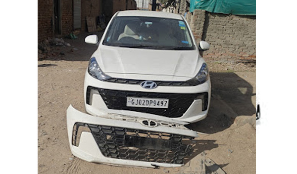 Hyundai car front bumper work done