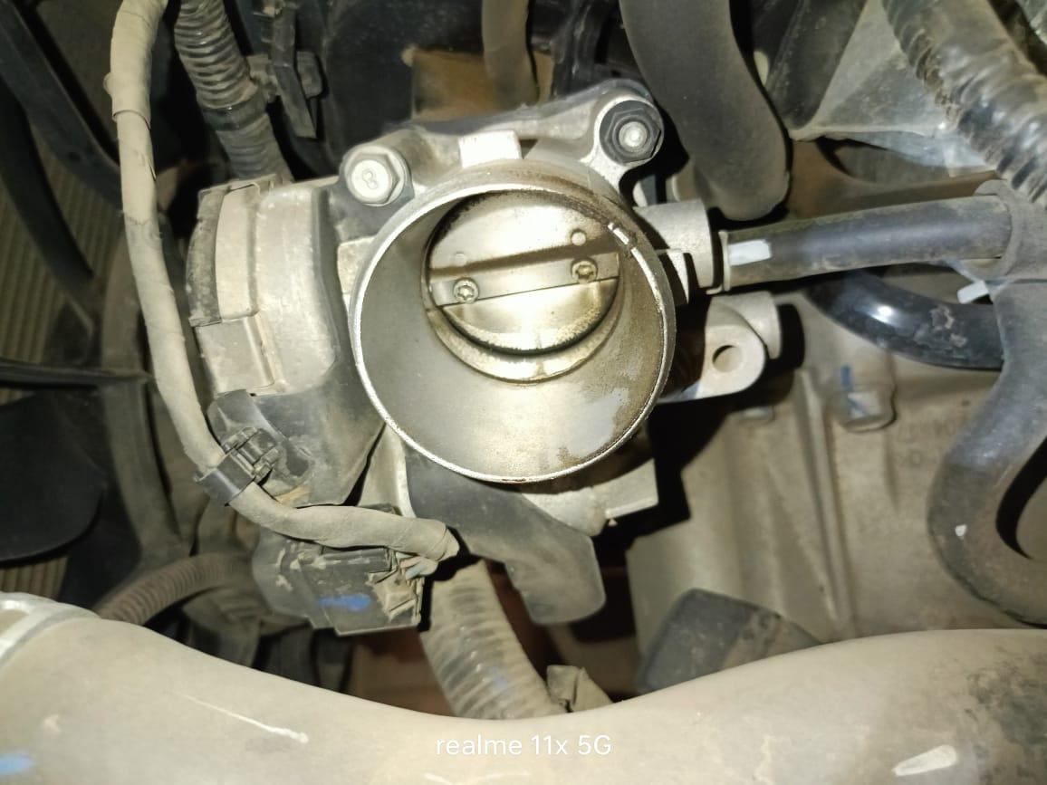 hyundai_venue_brake_pad_replacement